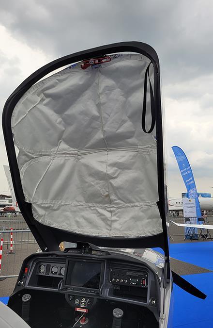 AéroSolar®, protection solaire pour poste de pilotage est adapté pour l’avion l’Elixir Aircraf